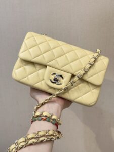 Read more about the article 名牌精品【Chanel包包】送洗價格(錢)怎麼算？