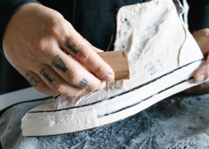 Read more about the article 【運動鞋】可以送洗嗎？價格(錢)怎麼算？
